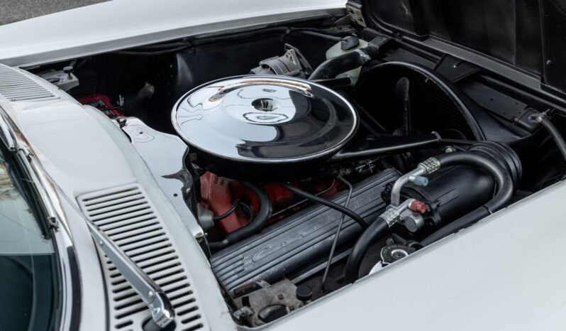 
								1963 Chevrolet Corvette Split-Window White full									