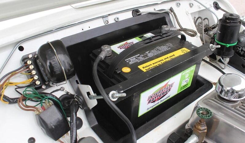 
								1960 Triumph TR3A White full									