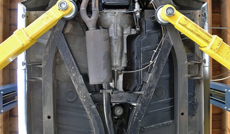 
								1966 Triumph TR4A IRS full									