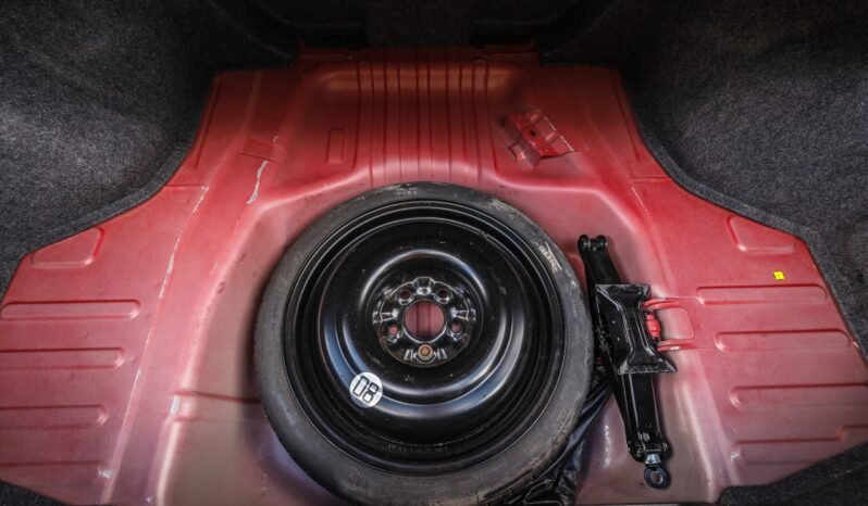 
								2006 Mitsubishi Lancer Evolution IX 2.0 full									