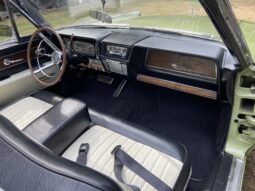 
										1962 Lincoln Continental Convertible 3-Speed full									