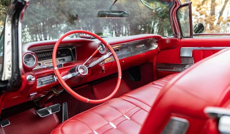 
								1960 Cadillac Eldorado Biarritz V8 full									