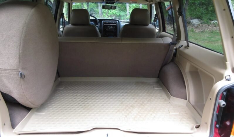 
								1999 Jeep Cherokee XJ Limited 4X4 full									