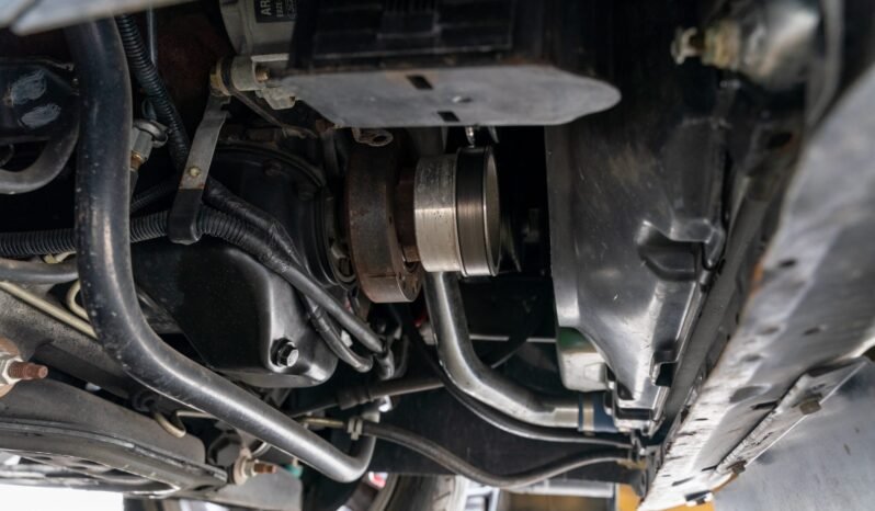 
								1993 Ford Mustang SVT Cobra Black V8 full									