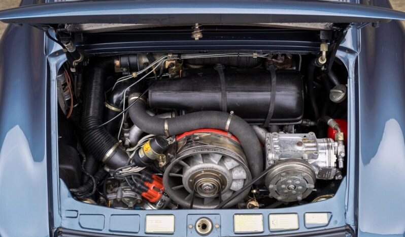 
								1982 Porsche 911SC full									