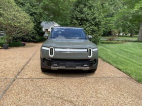 2023 Rivian R1S Launch Edition Green