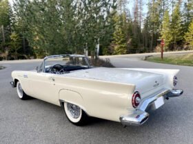 1957 Ford Thunderbird V8 White