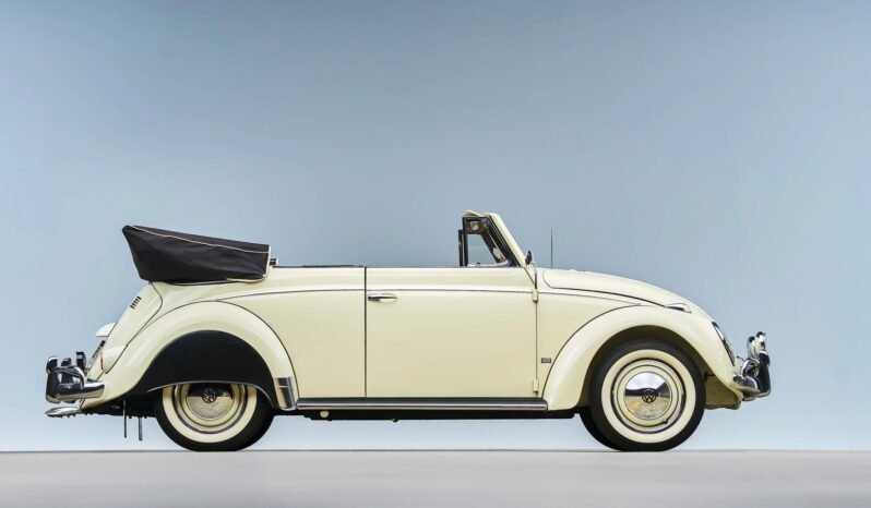
								1959 Volkswagen Beetle 4-Speed full									