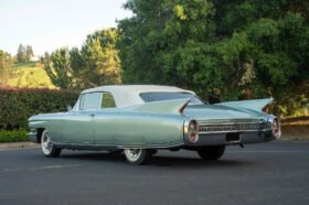 1960 Cadillac Eldorado V8 Biarritz