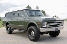 1972 Chevrolet Suburban V8