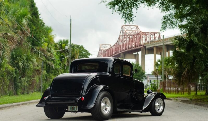 
								1932 Ford 5-Window Coupe Street Rod full									