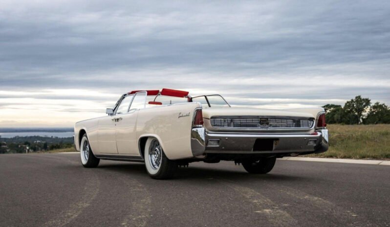
								1962 Lincoln Continental Convertible full									