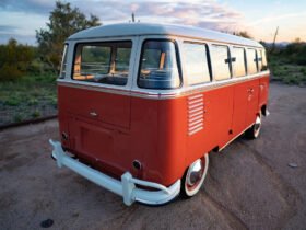 1960 Volkswagen Type 2 Deluxe Bus