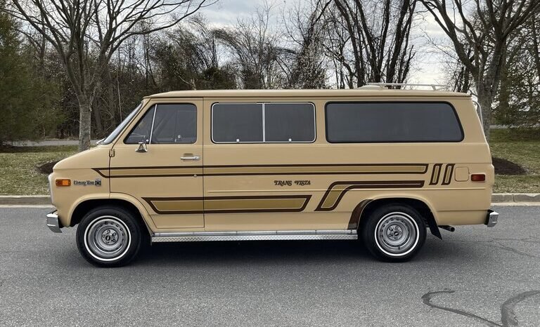 
								1978 Chevrolet G20 Van V8 full									