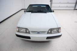 
										1990 Ford Mustang LX White full									