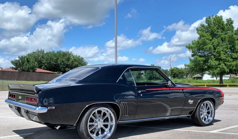 
								1969 Chevrolet Camaro Black V8 full									