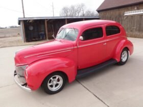 1941 Ford Deluxe Tudor Sedan