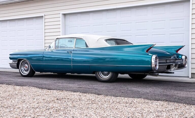 
								1960 Cadillac Series 62 Convertible Blue full									