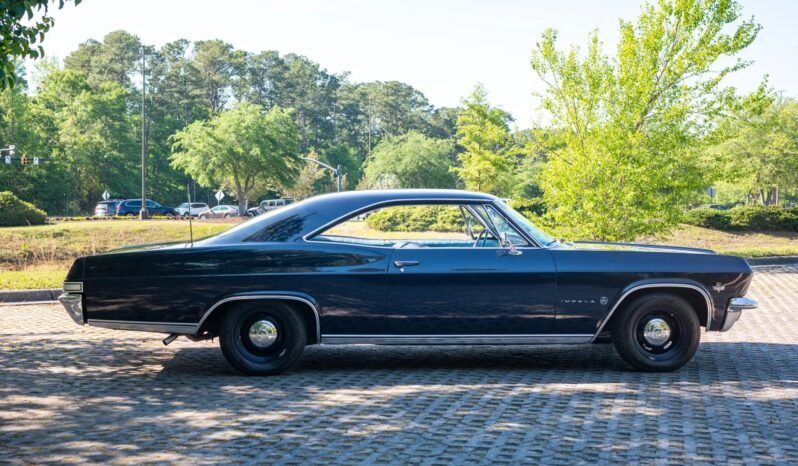 
								1965 Chevrolet Impala Blue full									