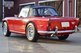 1968 Triumph TR250 2.5L Red