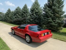 1990 Chevrolet Camaro IROC-Z V8