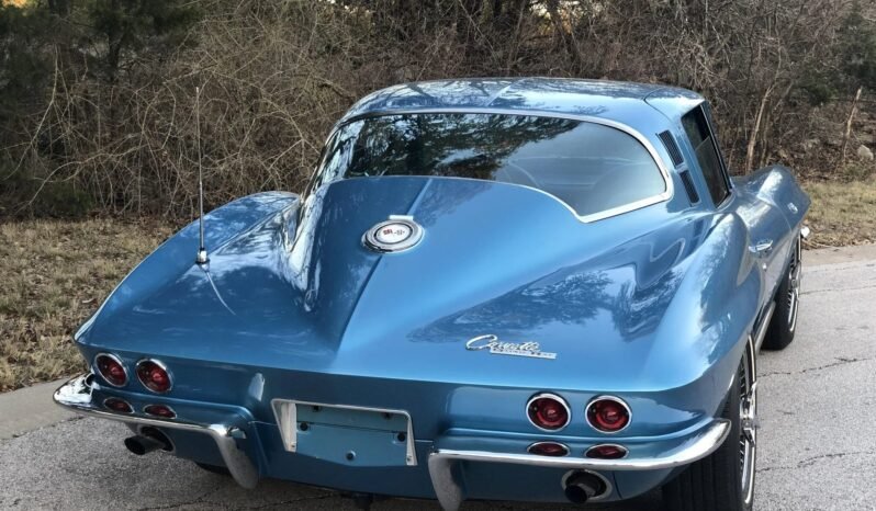 
								1965 Chevrolet Corvette C2 V8 full									