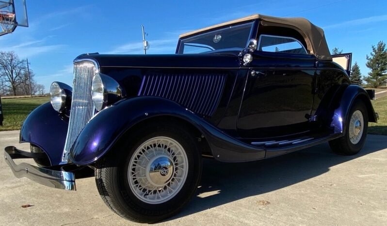 
								1933 Ford Cabriolet Hot Rod full									