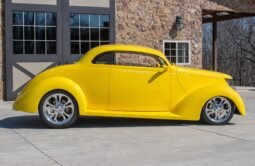 1937 Ford Custom Coupe LQ9 V8