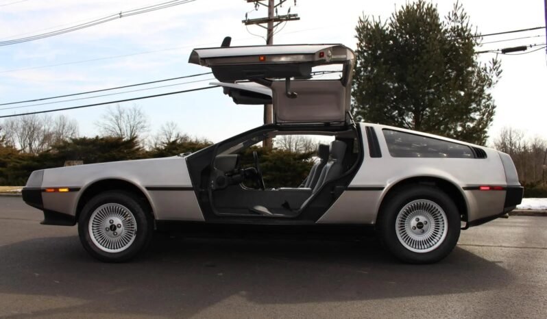 
								1981 DeLorean DMC-12 Stainless Steel Bodywork full									