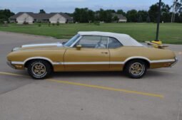 
										1970 Oldsmobile Cutlass Supreme full									