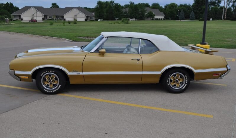 
								1970 Oldsmobile Cutlass Supreme full									