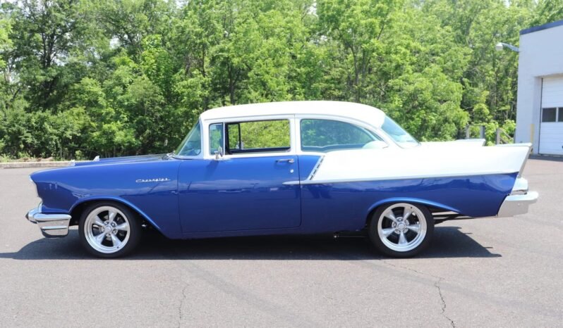 
								1957 Chevrolet 150 2-Door full									