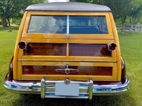 1947 Buick Roadmaster Estate Woodie Wagon