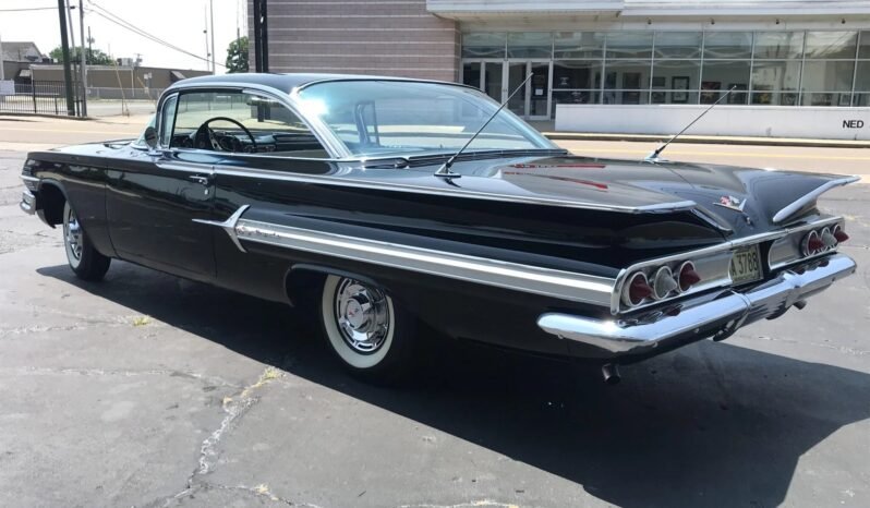 
								1960 Chevrolet Impala Sport Coupe full									