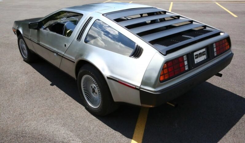 
								1981 DeLorean DMC-12 PRV V6 full									