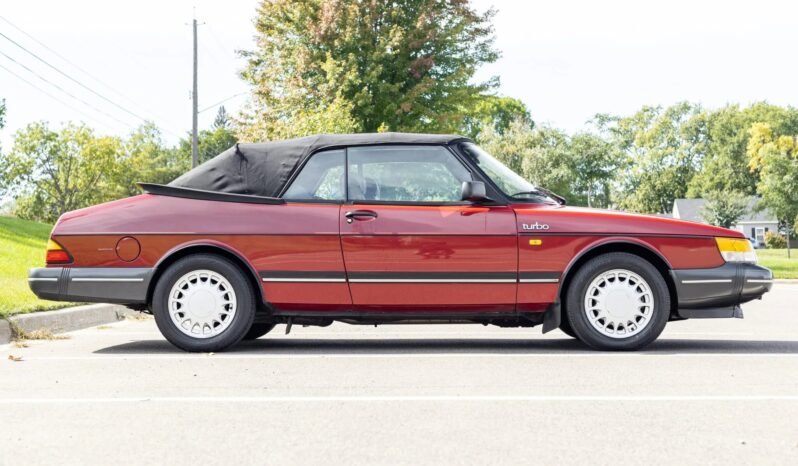 
								1989 Saab 900 Turbo full									