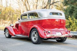 1934 Ford Tudor Deluxe V8