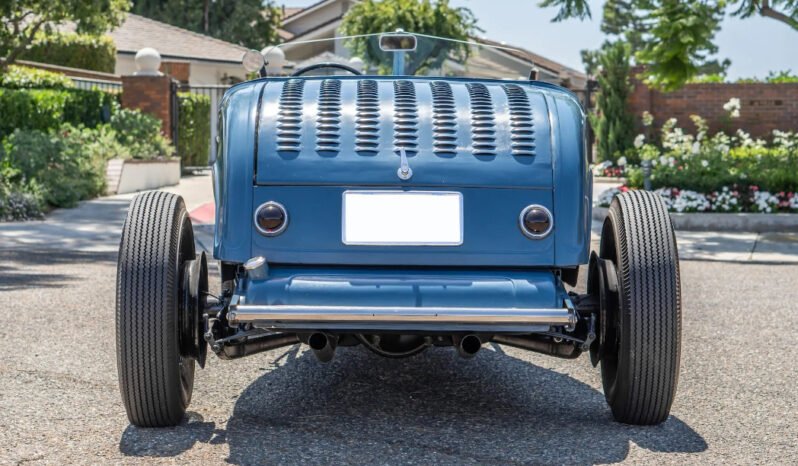 
								1932 Ford Roadster Highboy V8 full									