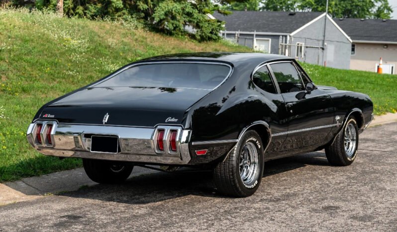 
								1970 Oldsmobile Cutlass S full									