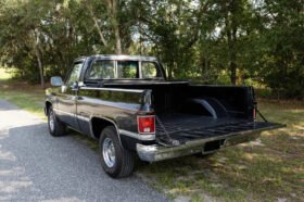 1987 GMC R1500 Sierra Classic