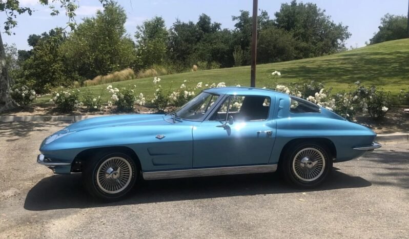 
								1963 Chevrolet Corvette Split-Window full									