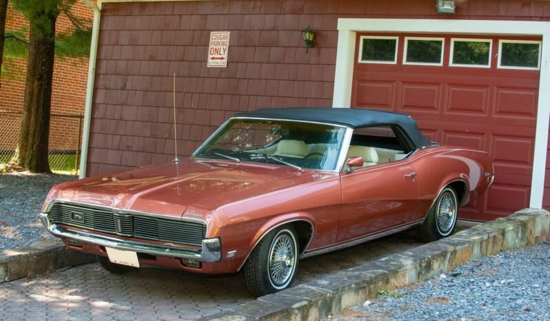 
								1969 Mercury Cougar XR-7 full									