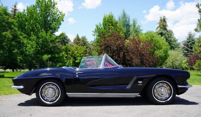 
								1962 Chevrolet C1 Corvette full									