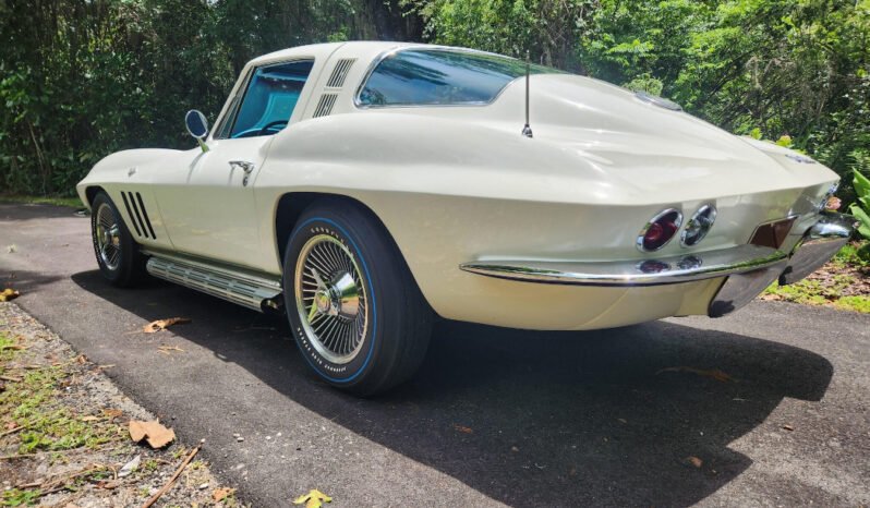 
								1965 Chevrolet Corvette Coupe full									