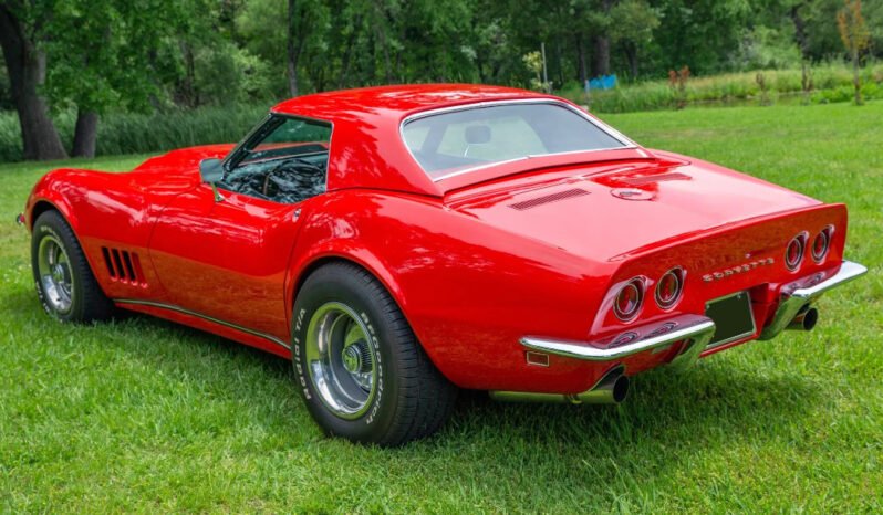 
								1968 Chevrolet C3 Corvette full									