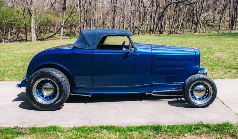
								1932 Ford Roadster LS2 V8 full									