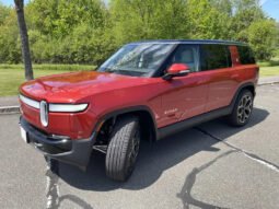 2023 Rivian R1S Adventure Quad-Motor