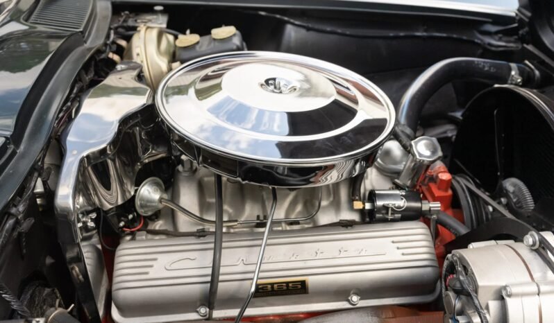 
								1965 Chevrolet Corvette C2 Coupe full									