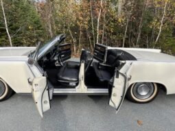 
										1961 Lincoln Continental V8 full									