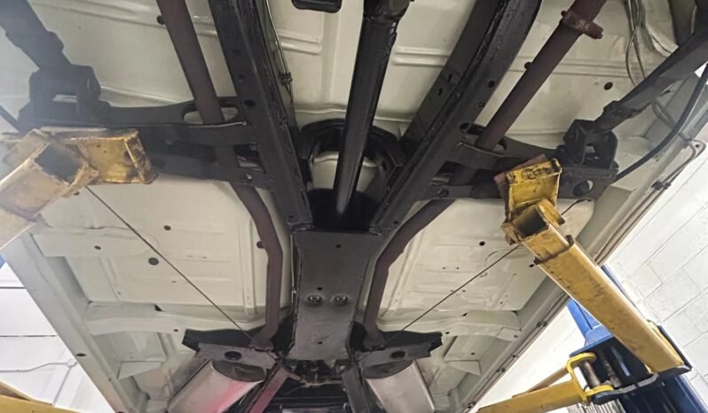 
								1957 Cadillac Eldorado Biarritz V8 White full									